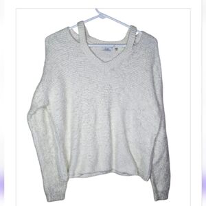 DEX Cozy Cream Knit Long-sleeved Coldsholder Sweater Size M